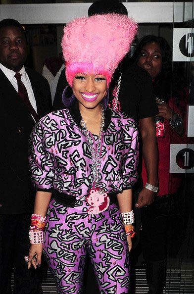 nicki minaj กับสีผมสุดเจ็บ