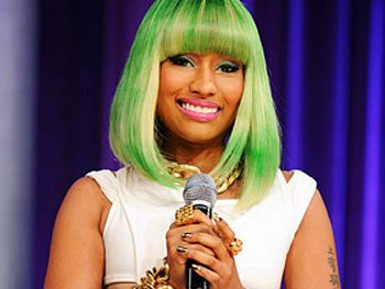 nicki minaj กับสีผมสุดเจ็บ