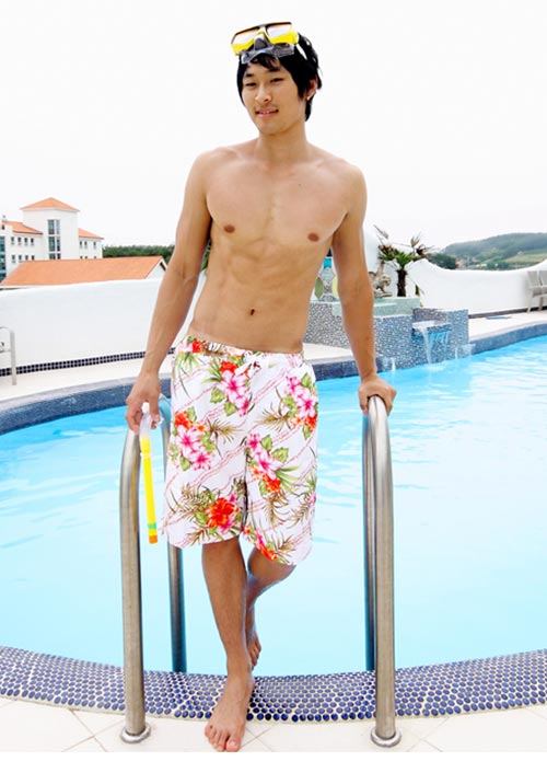 แฟชั่น กางเกงขาสั้น เที่ยวทะเล สำหรับหนุ่ม ๆ