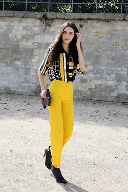 แฟชั่นการแต่งกายของสาวๆสมัยนี้