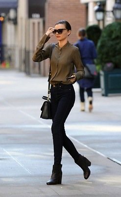 แฟชั่นการแต่งกายของสาวๆสมัยนี้