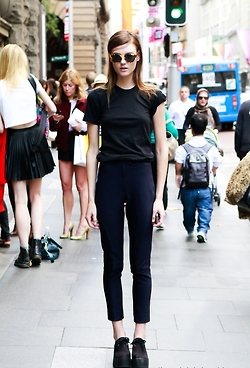 แฟชั่นการแต่งกายของสาวๆสมัยนี้