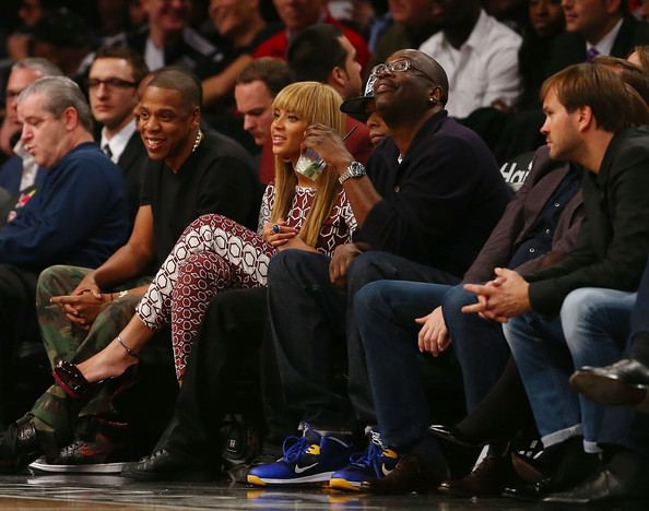 Beyonce November 2012 อัพเดต