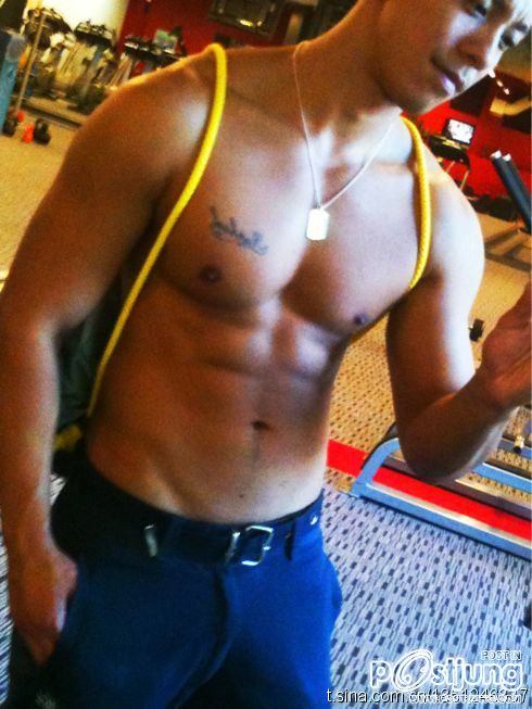 ถอดโชว์เรือนร่าง 61