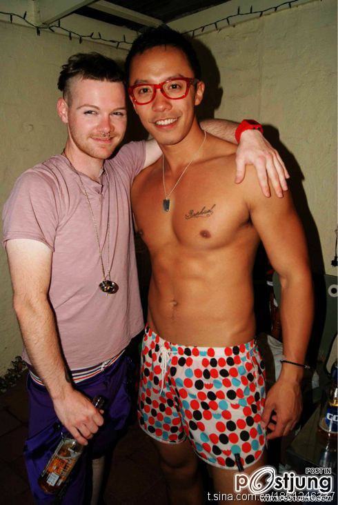 ถอดโชว์เรือนร่าง 61