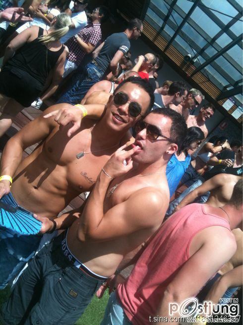 ถอดโชว์เรือนร่าง 61