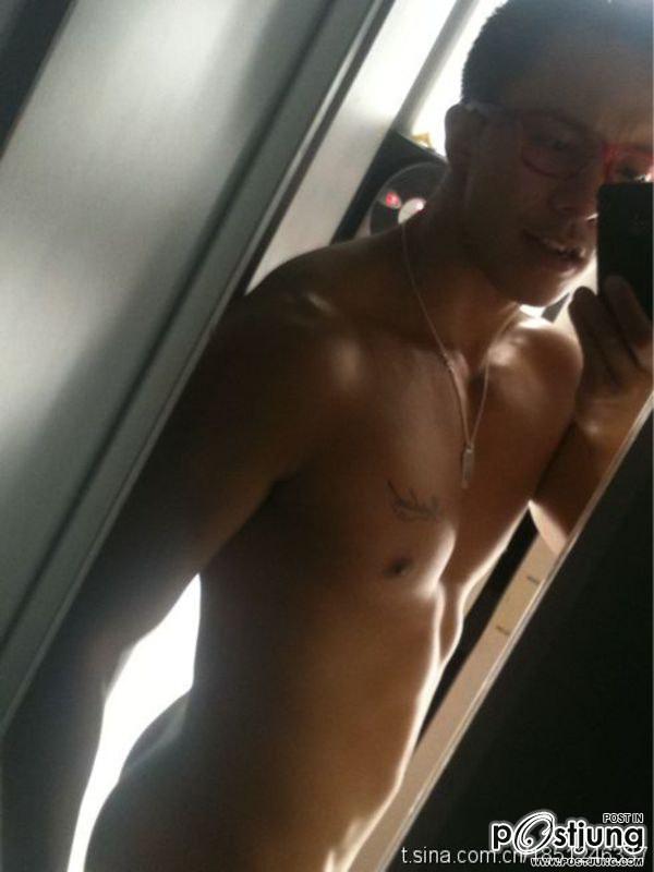 ถอดโชว์เรือนร่าง 61