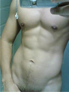 ถอดโชว์เรือนร่าง 62