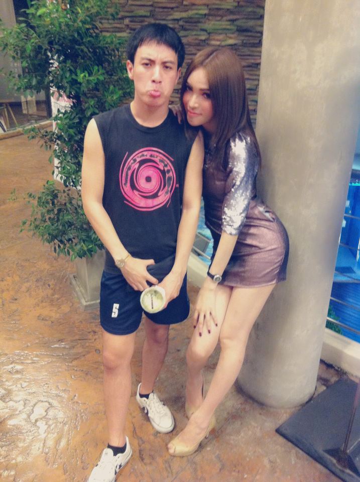 เอมมี่ รัชฎา กับ ผู้ชาย สุดแซ่บ !!