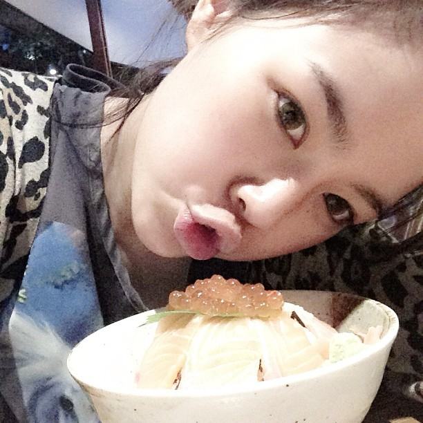 รู้สึกว่า " กัสจัง " จะผอมลงแล้วสวยขึ้นนะ