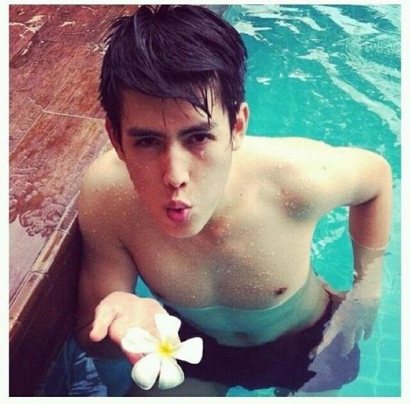 พิชฌพัฒน์ ตันทา หนุ่มน้อยมาแรง