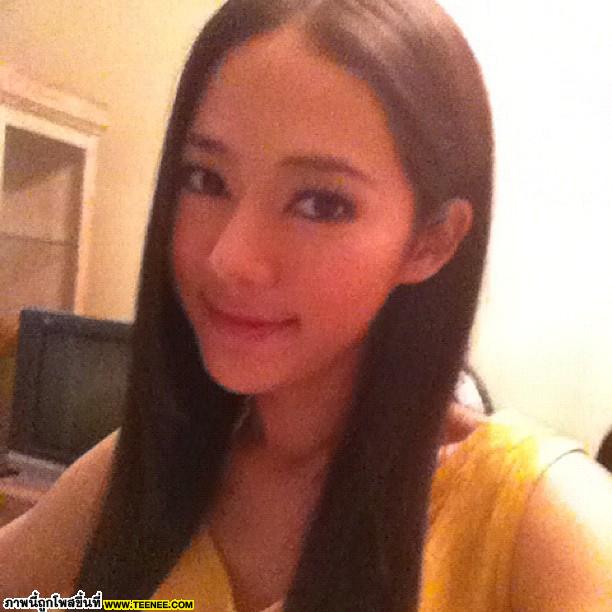 'ทับทิม' ถูกใจ 'สเตฟาน' ให้ของ HBD