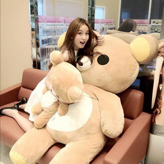 "ปอย-ตรีชฎา" ยอด view เยอะมากในโพสจัง