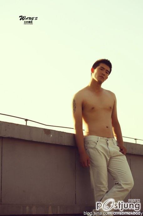 ถอดโชว์เรือนร่าง 80