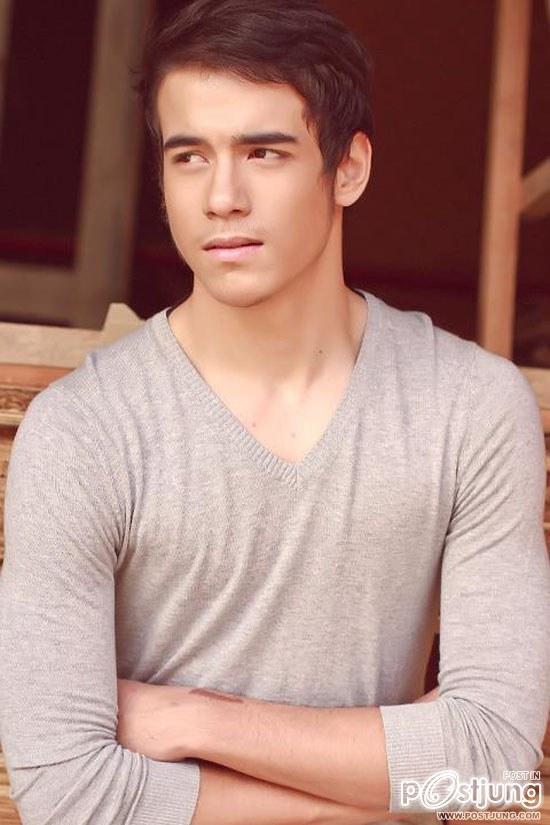 ถอดโชว์เรือนร่าง 81