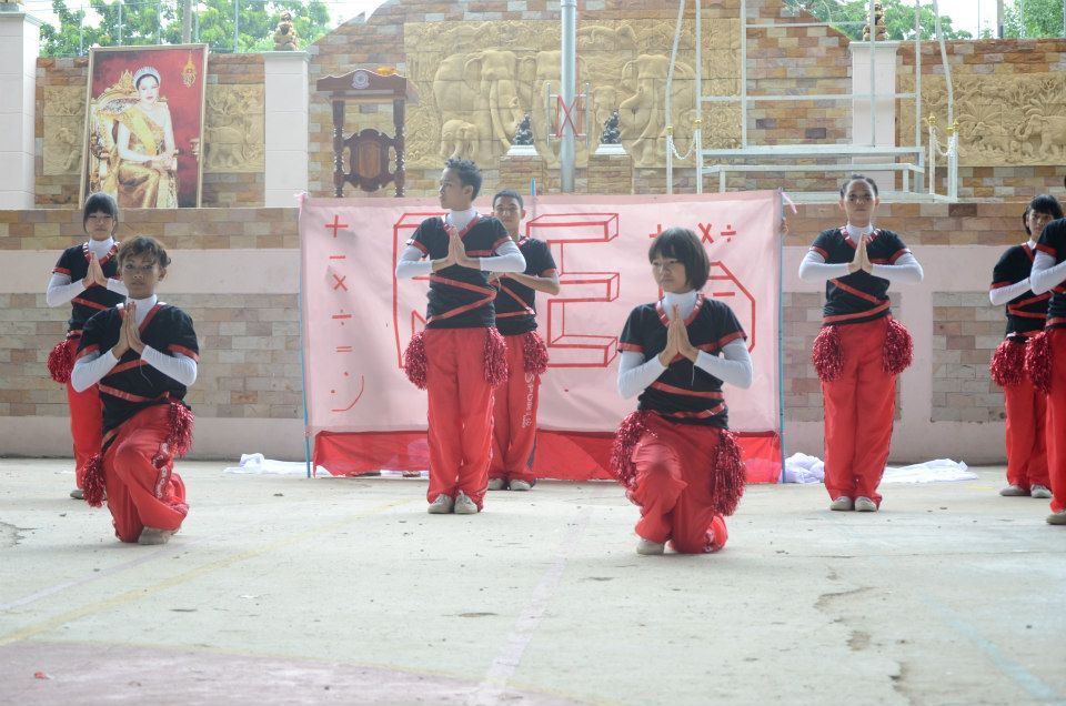 หลีด & กองเชียร์ บุรีรัมย์พิทยาคม 2555