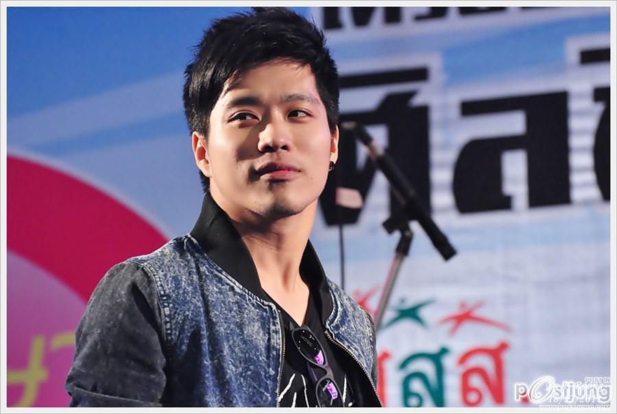 ตี๋ น่ารักทะเล้นๆ