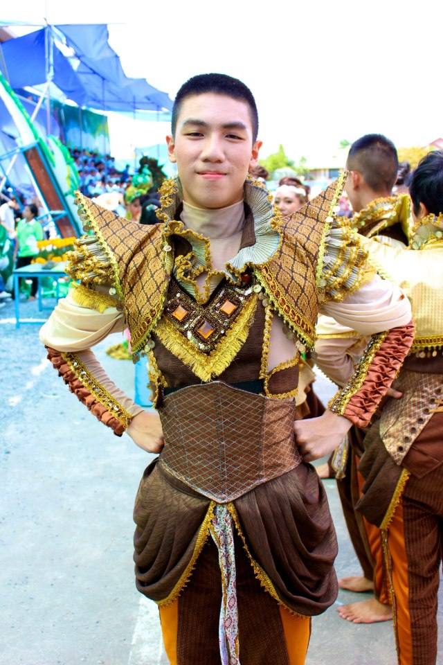 กีฬาสี โรงเรียนประภามนตรี2 คณะอินทนิล สีเขียว ปี55