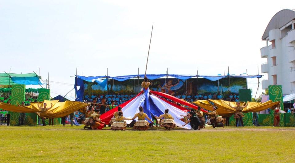 กีฬาสี โรงเรียนประภามนตรี2 คณะอินทนิล สีเขียว ปี55