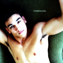 คนนี้เขาชื่ออะไรครับ