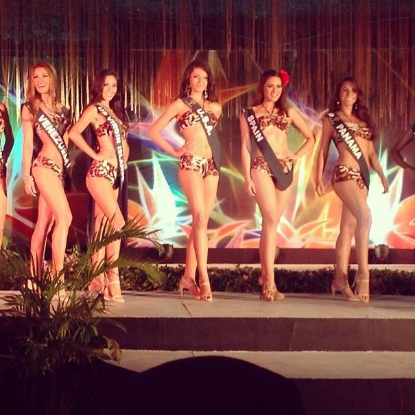 การประกวดรอบชุดว่ายน้ำ Miss Earth 2012 - Miss Venezuela ชนะ