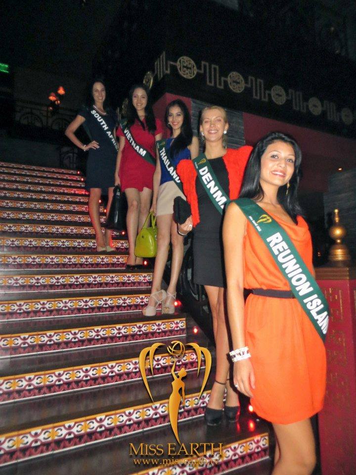 ตะลึงน้องมายด์ MISS EARTH THAILAND 2012 คว้าตำแหน่ง 2 ตำแหน่งพิเศษ