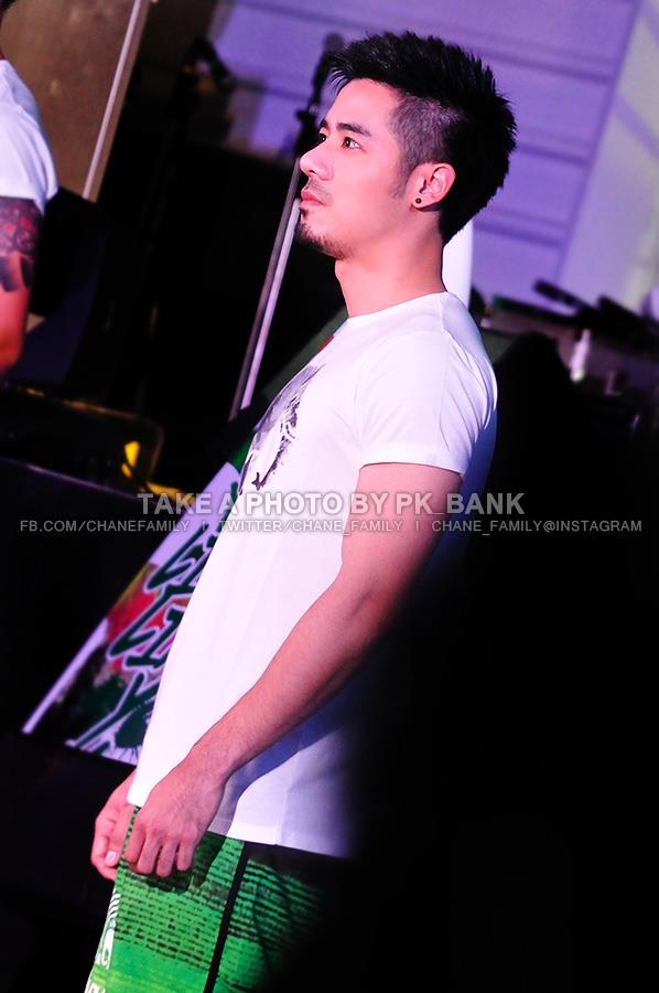 ดาวร้าย คืนนี้ลงจอ