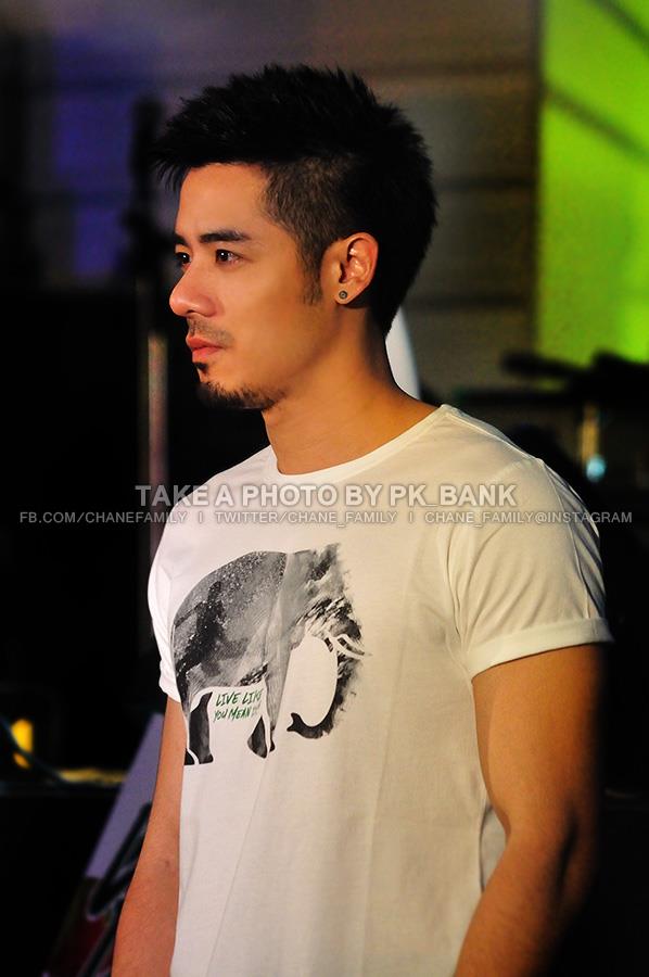 ดาวร้าย คืนนี้ลงจอ