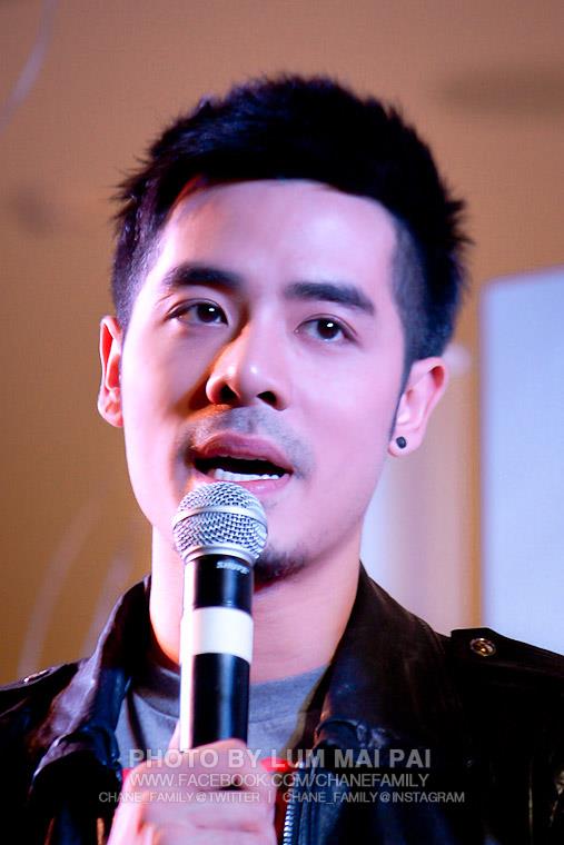 ดาวร้าย คืนนี้ลงจอ