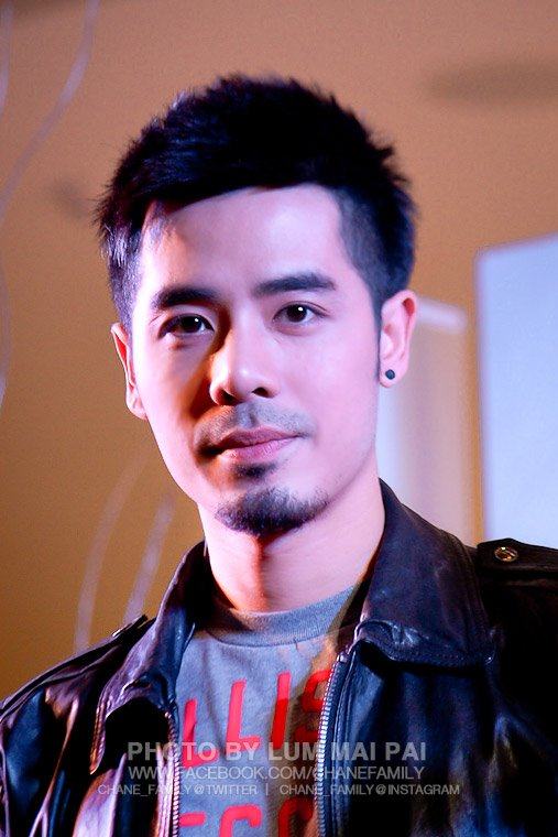 ดาวร้าย คืนนี้ลงจอ