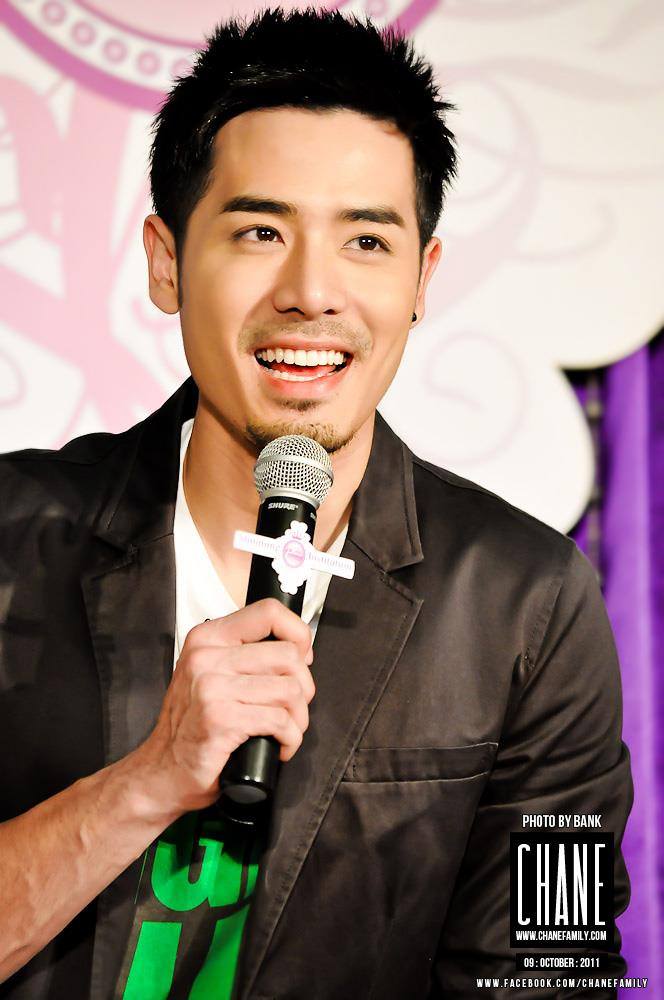 ดาวร้าย คืนนี้ลงจอ