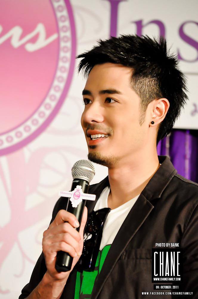 ดาวร้าย คืนนี้ลงจอ