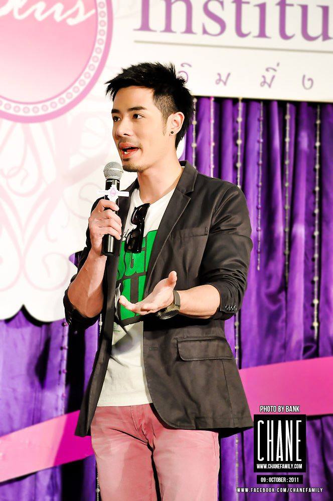 ดาวร้าย คืนนี้ลงจอ