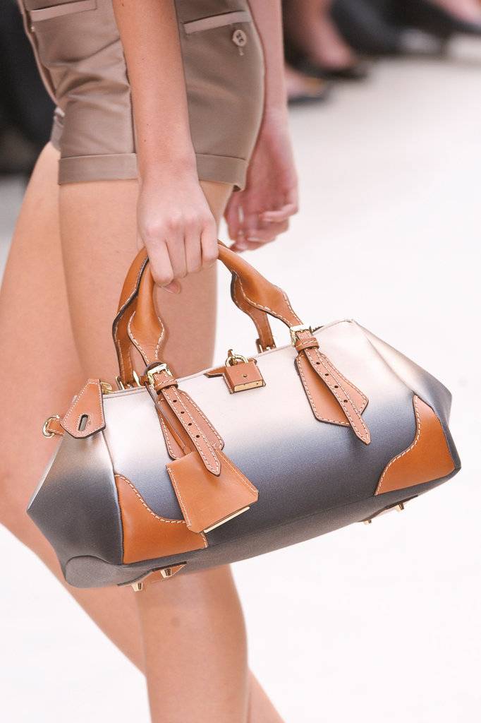 It Bag! อัพเดทแฟชั่นกระเป๋า Spring Summer 2013 Fashion Week Runway