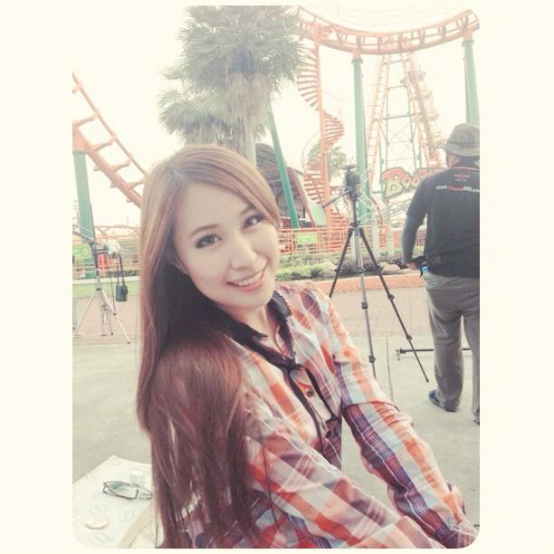 ซี ฉัตรปวีณ์ จ้องตาเธอแล้วใจมันสั่น