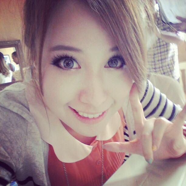 ซี ฉัตรปวีณ์ จ้องตาเธอแล้วใจมันสั่น