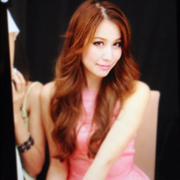 ซี ฉัตรปวีณ์ จ้องตาเธอแล้วใจมันสั่น