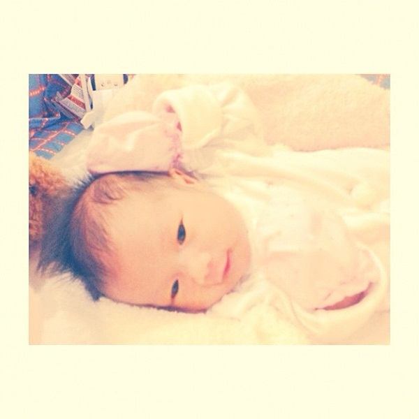 น้องเวลา ลูกสาวที่น่ารักของ พลอย จินดาโชติ