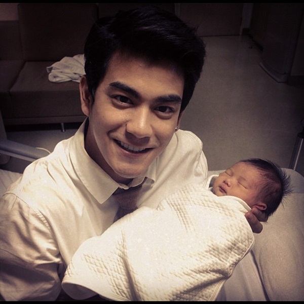 น้องเวลา ลูกสาวที่น่ารักของ พลอย จินดาโชติ