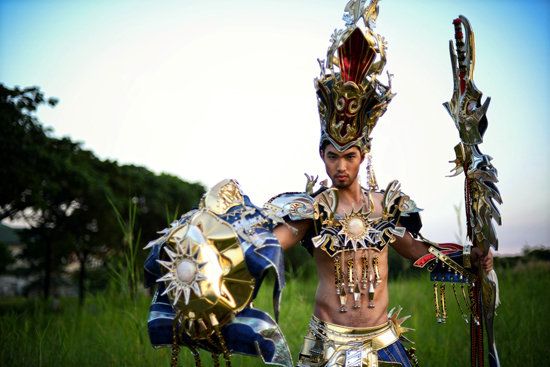 National costume of Quang Huan in Manhunt 2012