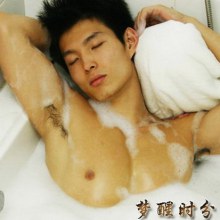 หนุ่มจีน  Zhang Guobin 