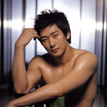 หนุ่มเกาหลี  Shim Ji Ho 