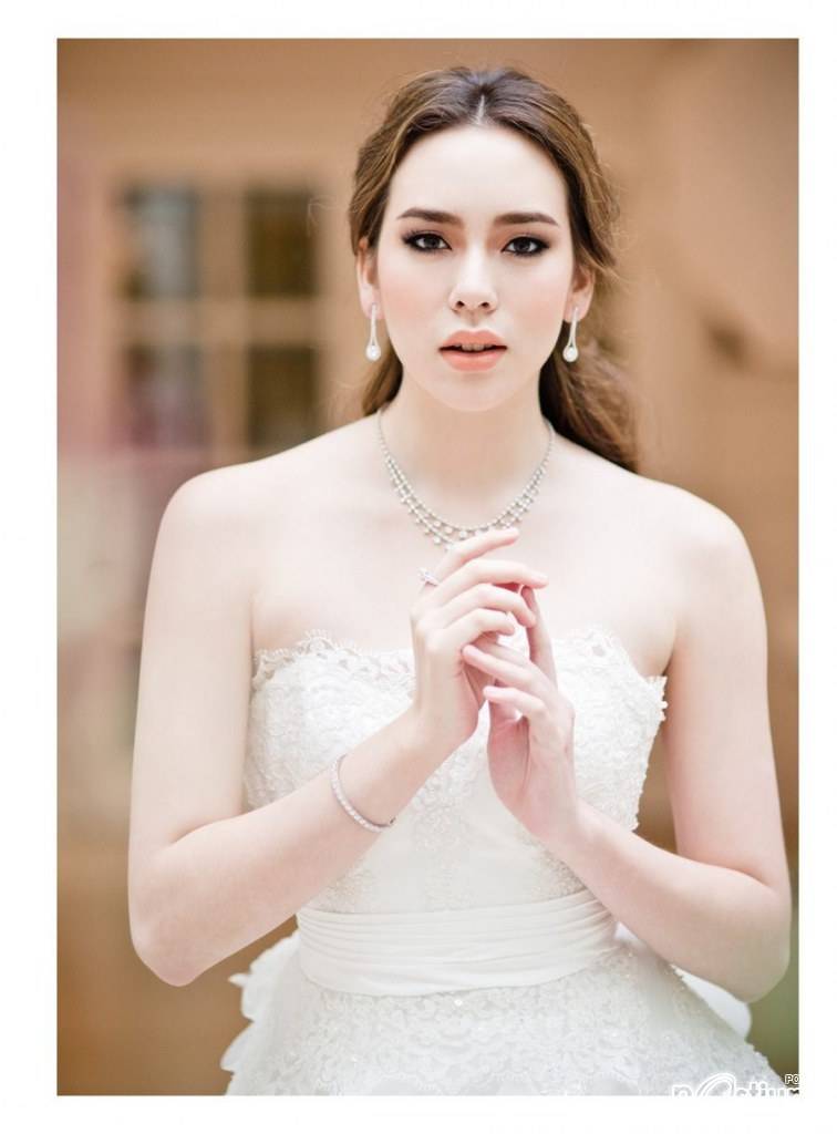 นุช-นีรนาท วิคตอเรีย โคทส์ @ Around Magazine issue 32 November 2012