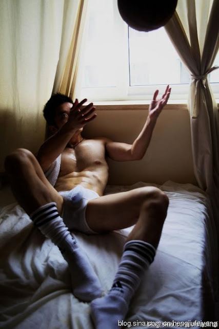 หนุ่มตี๋ หล่อ น่ารัก