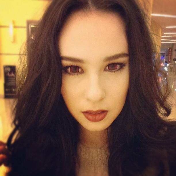 มาลินี มะลิ โคทส์ นางแบบ ผิวขาวจั๊ว