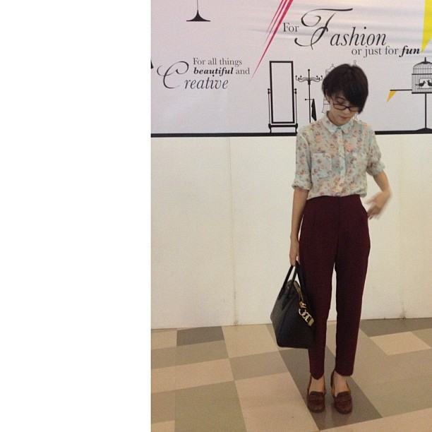 แอปเปิ้ล สีสะเหงี่ยน ไฮโซสาวลาว น่ารักซะ