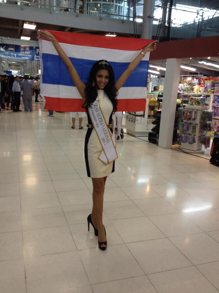 เธอที่ทำให้คนไทยยิ้มได้ นัน นันทวัน รองอันดับ 1 Miss Supranational  2012