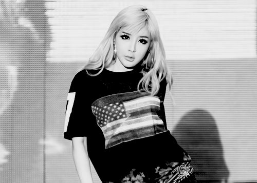 เทรนการแต่งตัวของสาวๆ 1