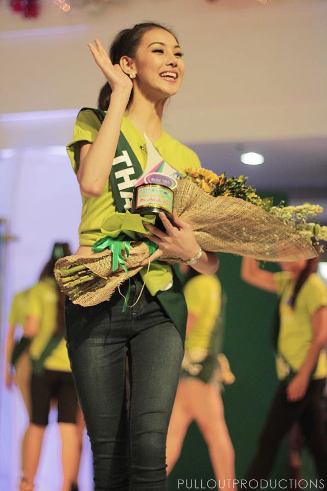 Waratthaya Wongchayaporn @ Miss Earth 2012