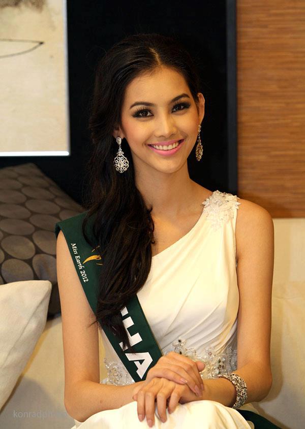 Waratthaya Wongchayaporn @ Miss Earth 2012
